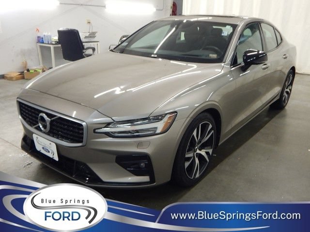 Used 2019 Volvo S60 T6 R-Design
