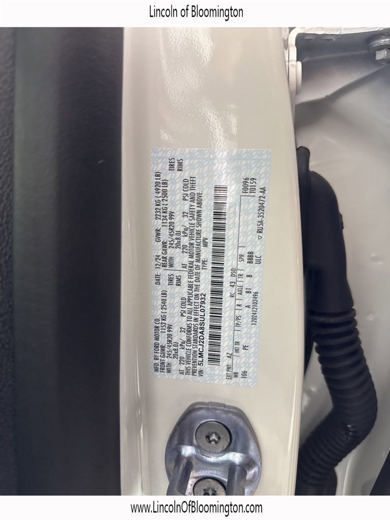 New 2025 Lincoln Corsair Reserve w/ Towing Package image 68