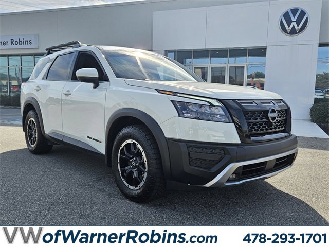 Used 2025 Nissan Pathfinder Rock Creek image 1