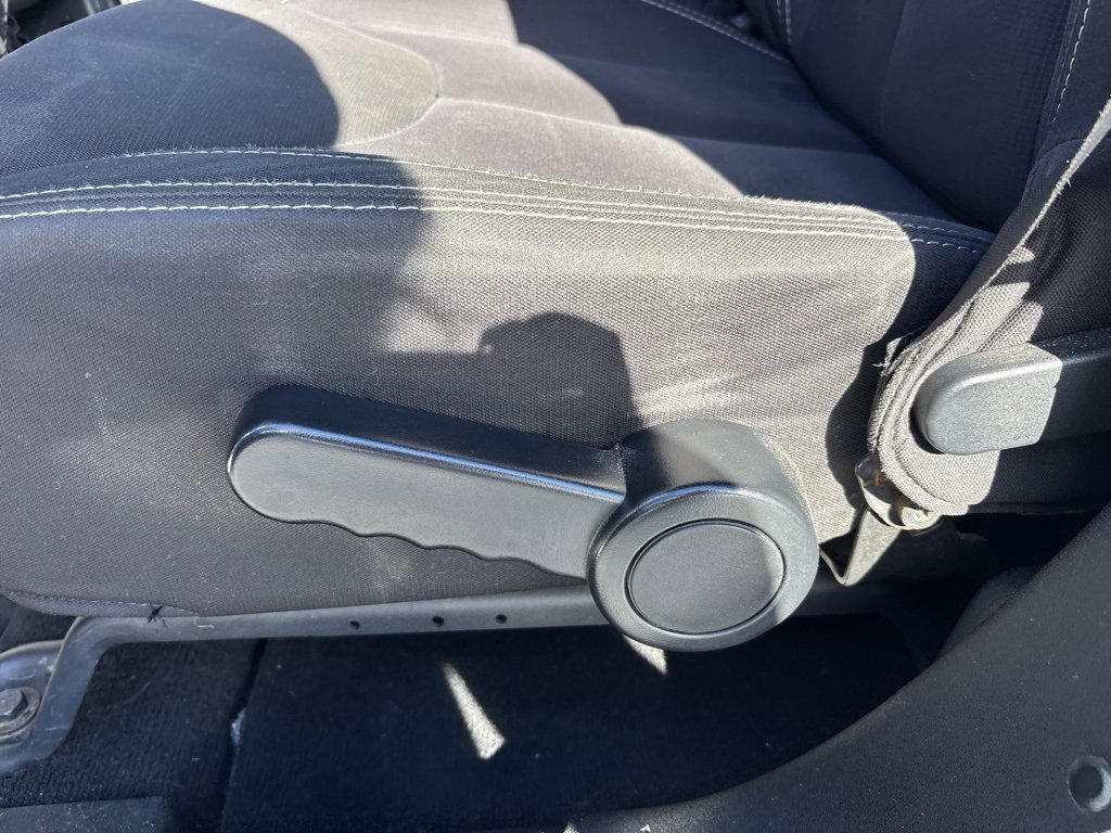 Used 2014 Jeep Wrangler Unlimited Sahara w/ Connectivity Group image 15