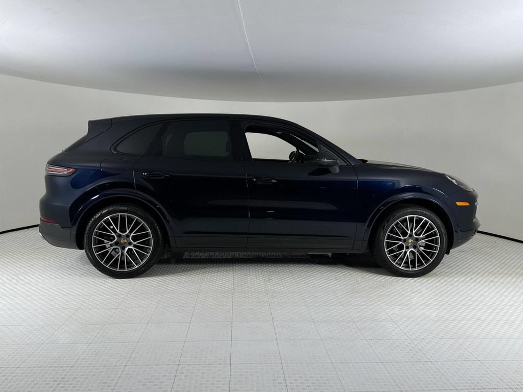 Certified 2023 Porsche Cayenne AWD/4WD image 8