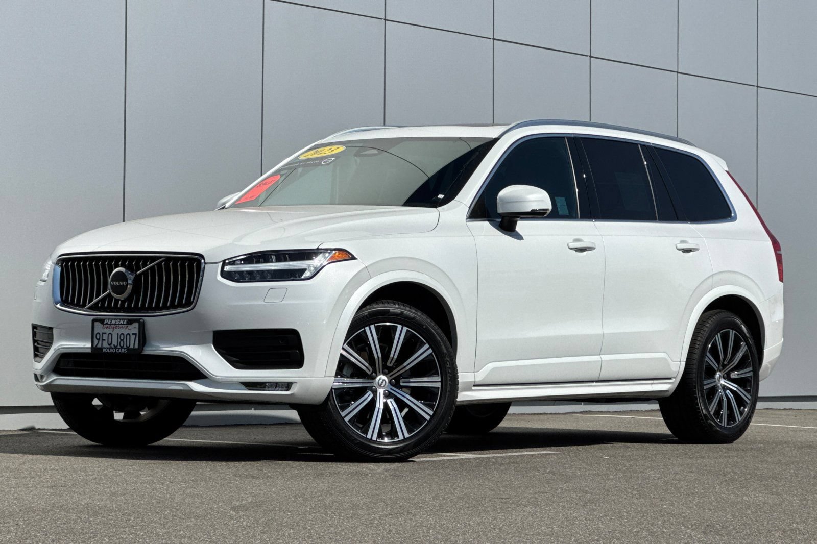Used 2023 Volvo XC90 B5 Core w/ Protection Package Premier AWD/4WD image 1