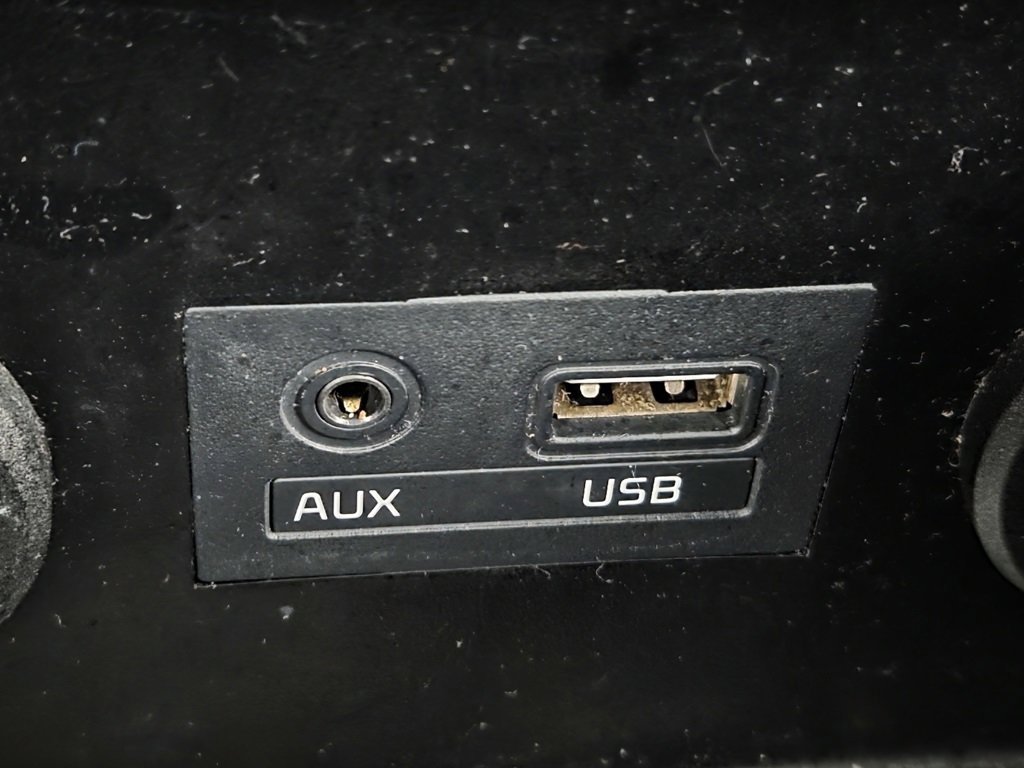 Used 2016 Kia Forte LX image 9