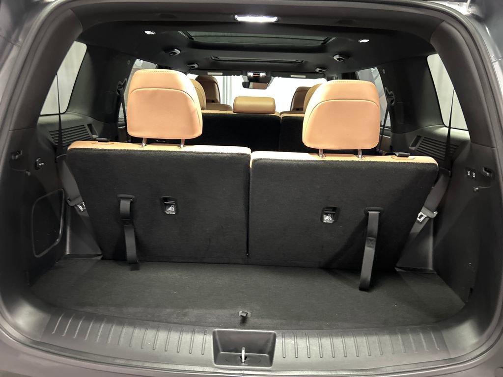 Used 2025 Hyundai Santa Fe Limited image 24