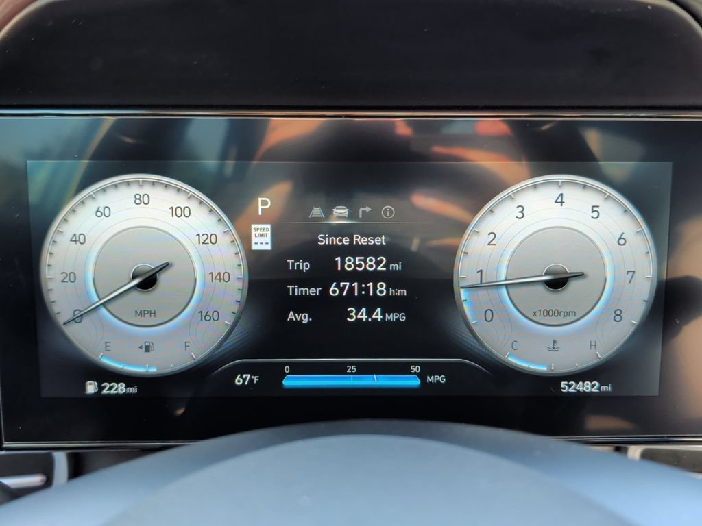 Used 2024 Hyundai Elantra Limited FWD image 10