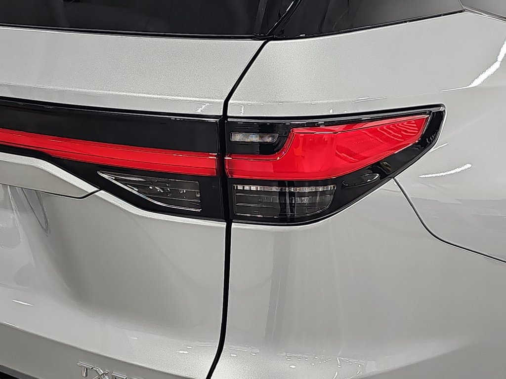 New 2026 Lexus TX 500h AWD w/ Technology Package image 31