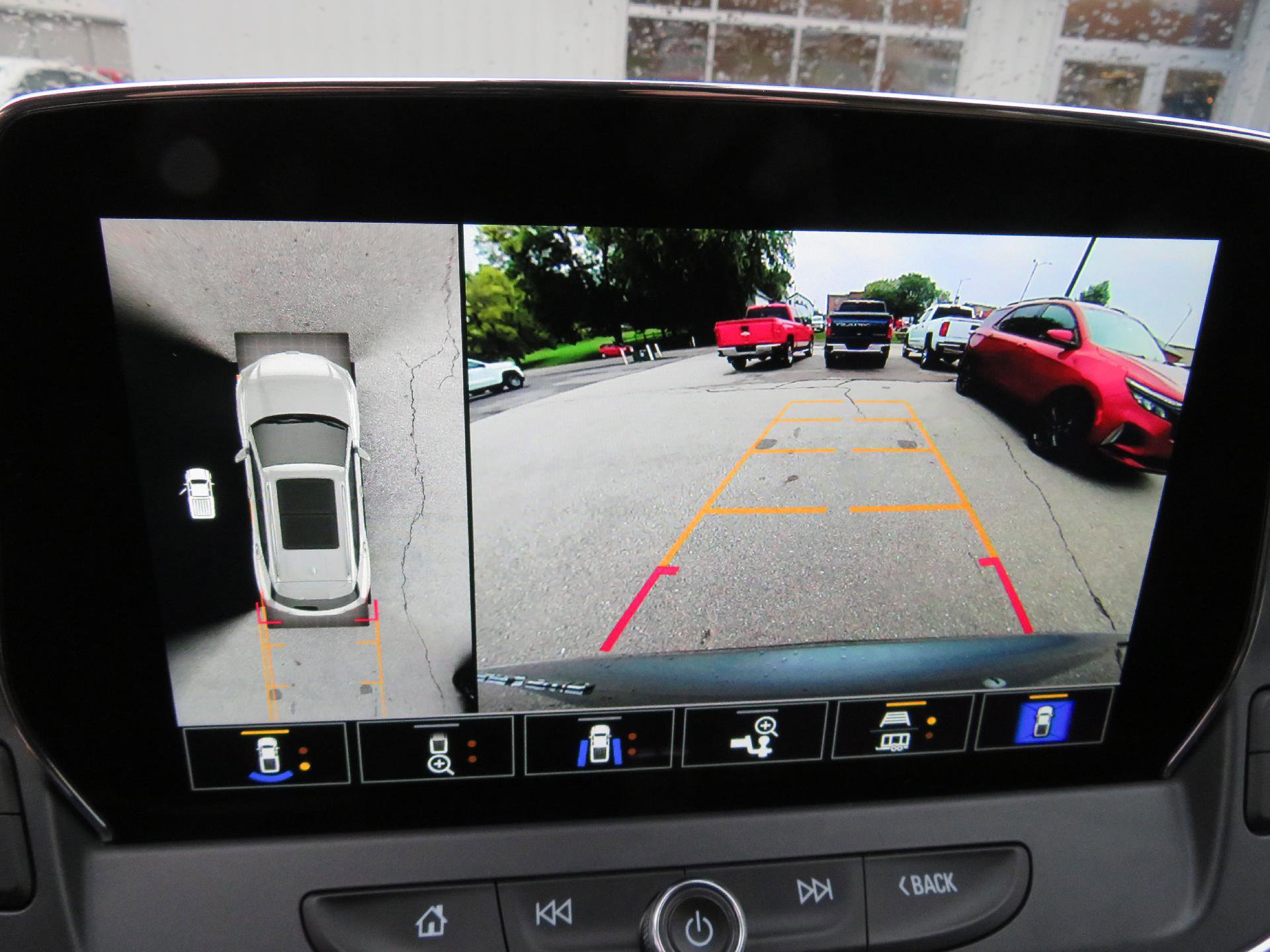 Used 2023 Chevrolet Blazer Premier w/ Driver Confidence II Package image 7