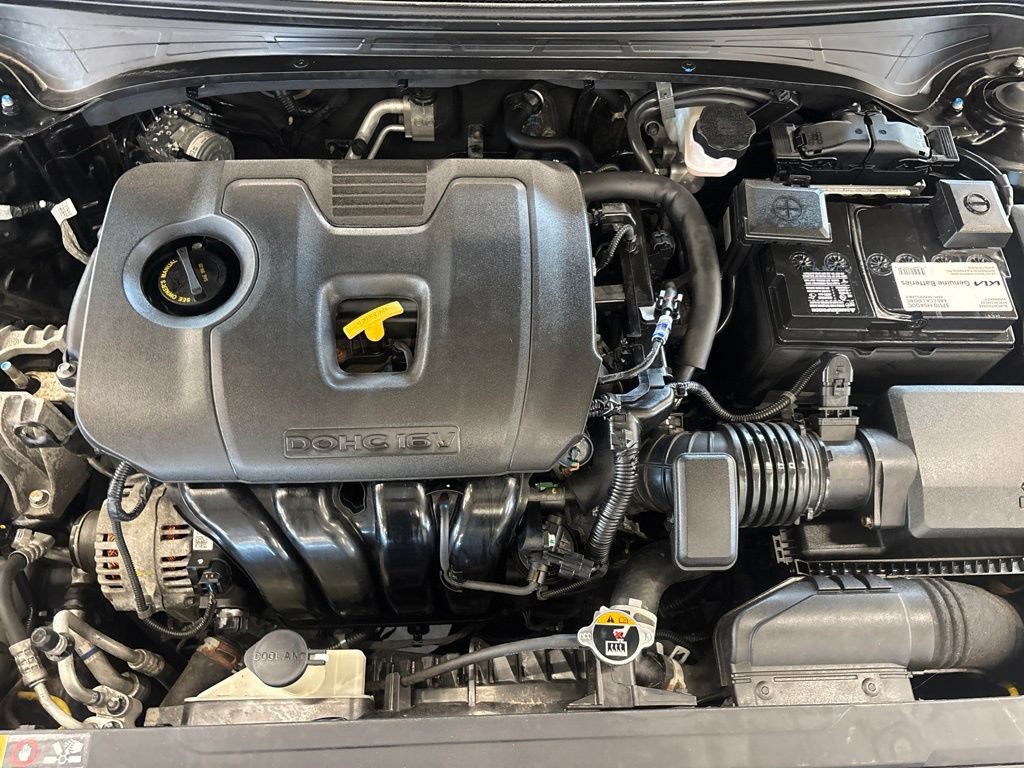 Certified 2023 Kia Forte LXS w/ LXS Technology Package FWD image 17