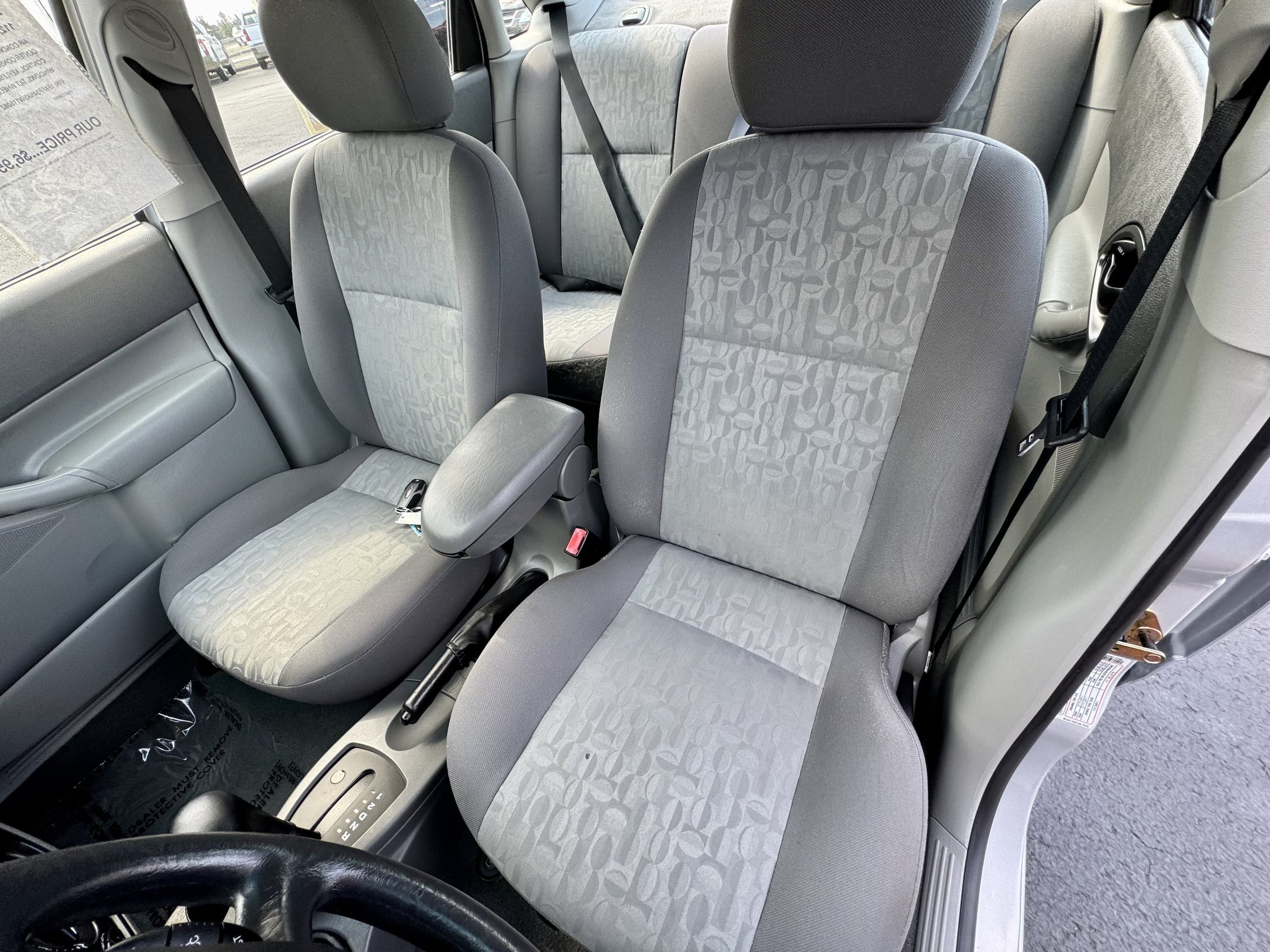 Used 2005 Ford Focus S FWD image 10