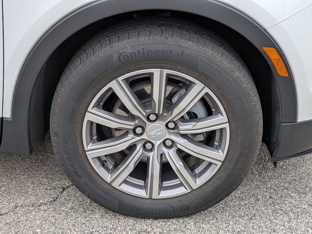 Used 2023 Cadillac XT4 Sport w/ Cold Weather Package AWD/4WD image 15