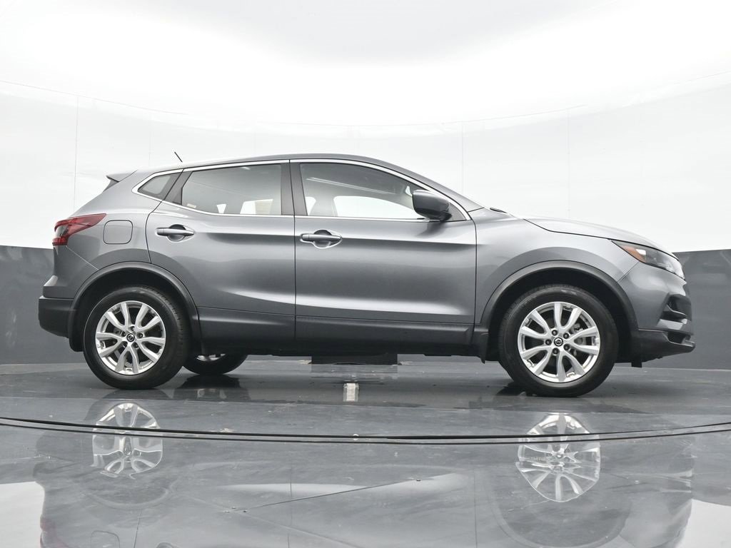 Used 2022 Nissan Rogue Sport S image 22