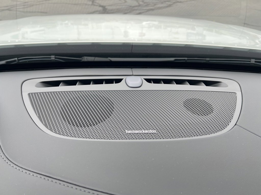 New 2026 Volvo XC90 B6 Plus w/ Protection Package Premier image 25