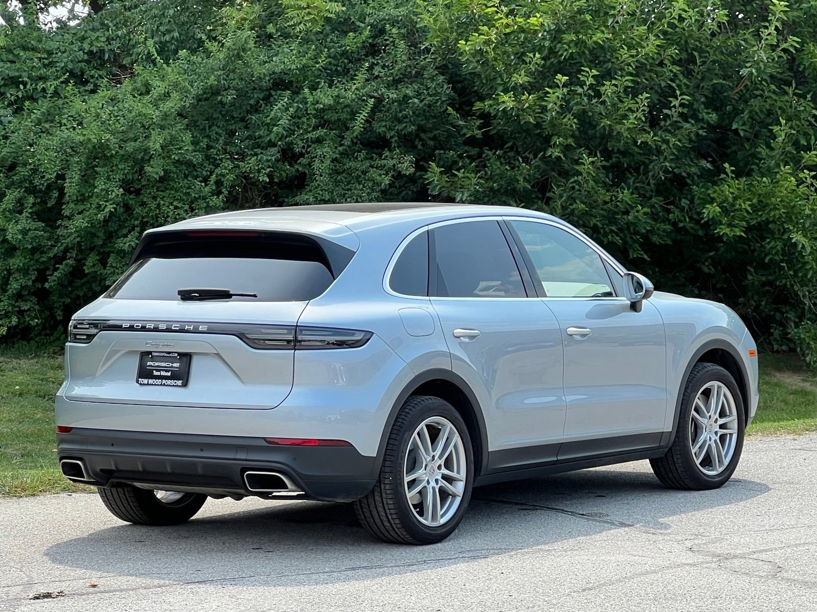 Certified 2023 Porsche Cayenne AWD/4WD image 6