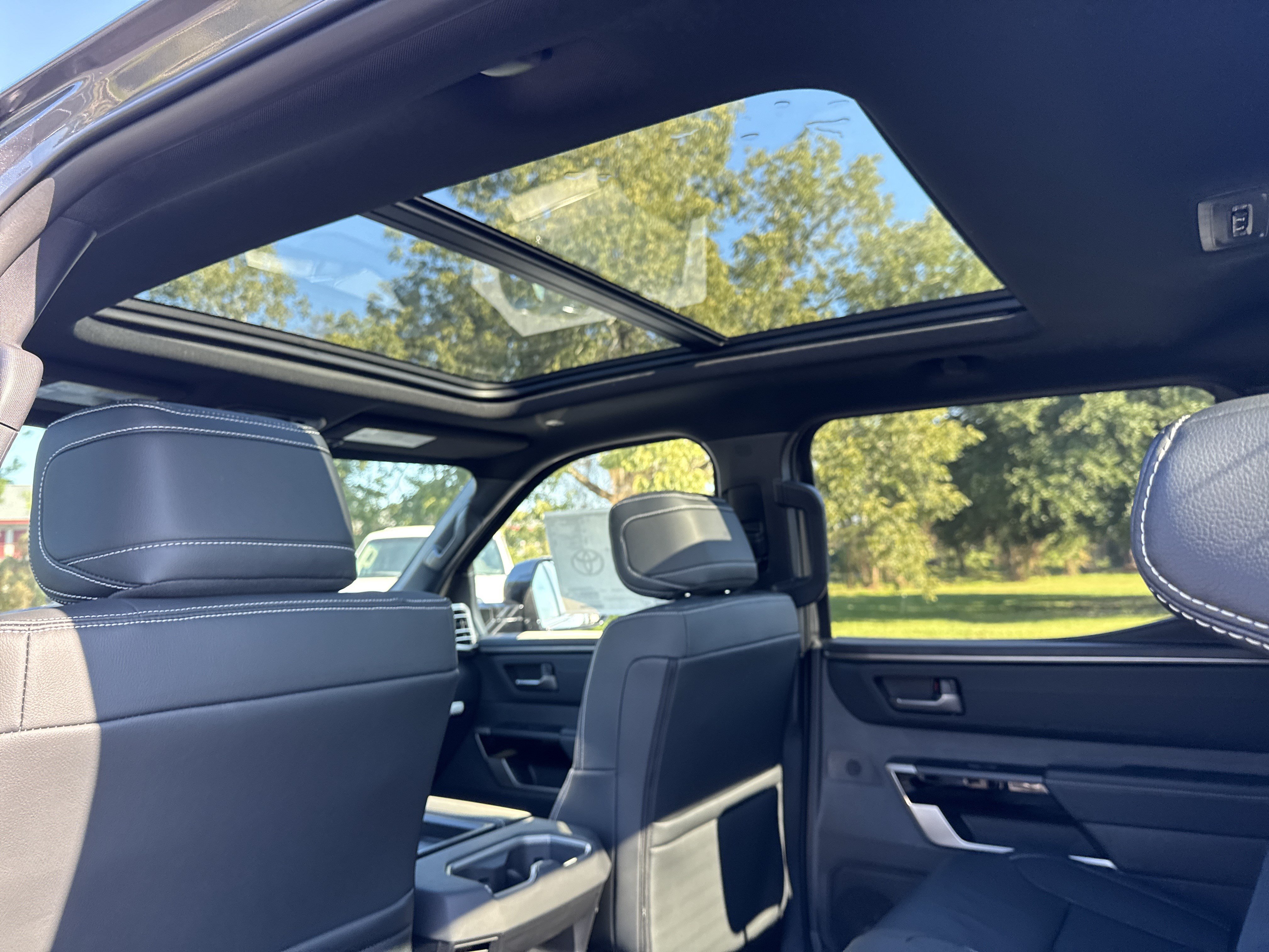 New 2026 Toyota Tundra Limited AWD/4WD image 27