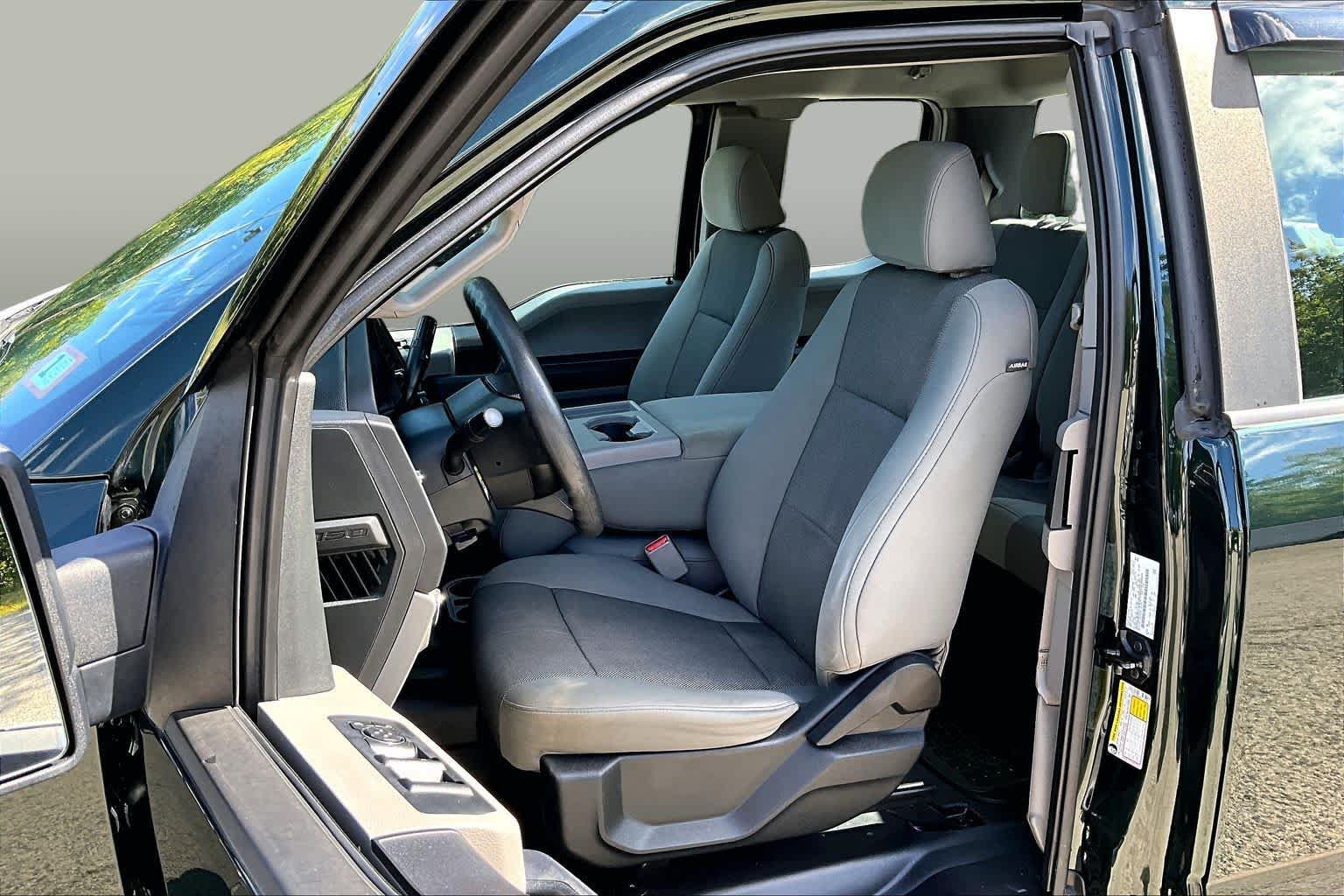 Used 2016 Ford F150 XL w/ Equipment Group 101A Mid AWD/4WD image 9