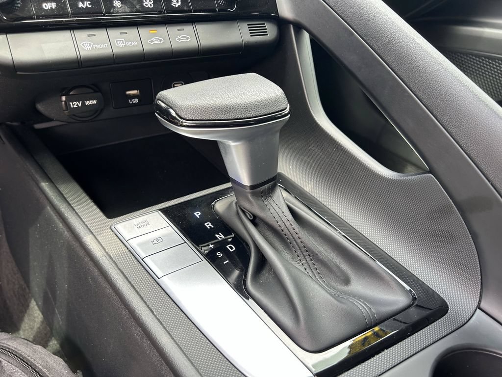 Certified 2024 Hyundai Elantra SEL FWD image 25