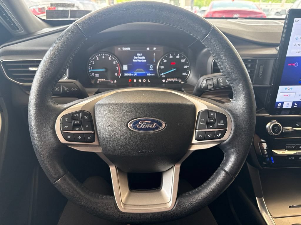 Used 2023 Ford Explorer Limited w/ Limited Technology Package AWD/4WD image 20