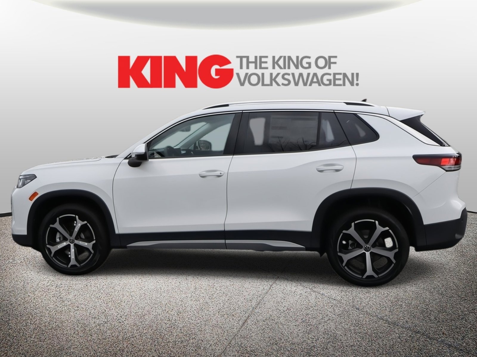 New 2026 Volkswagen Tiguan SE image 7