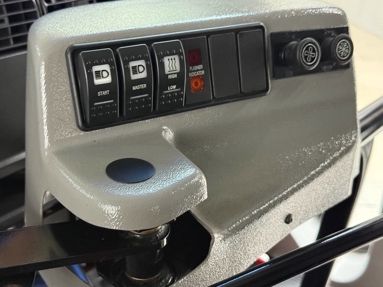 Used 2004 Chevrolet Express 3500 3500 2dr Commercial/Cutaway/Ch w/ School Bus Package image 62