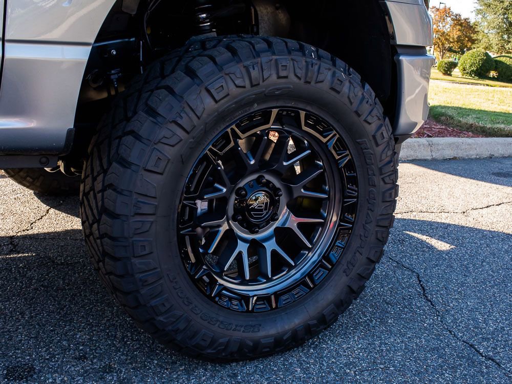 New 2025 Ford F150 XLT w/ Equipment Group 302A MID image 8