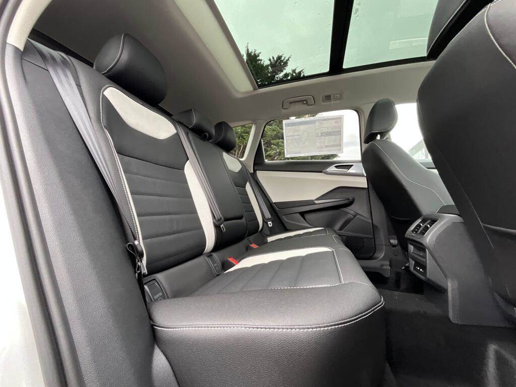 New 2026 Volkswagen Taos SEL image 14