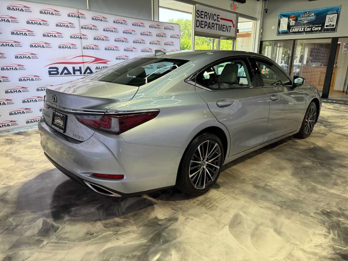 Used 2024 Lexus ES 350 w/ Premium Package FWD image 6