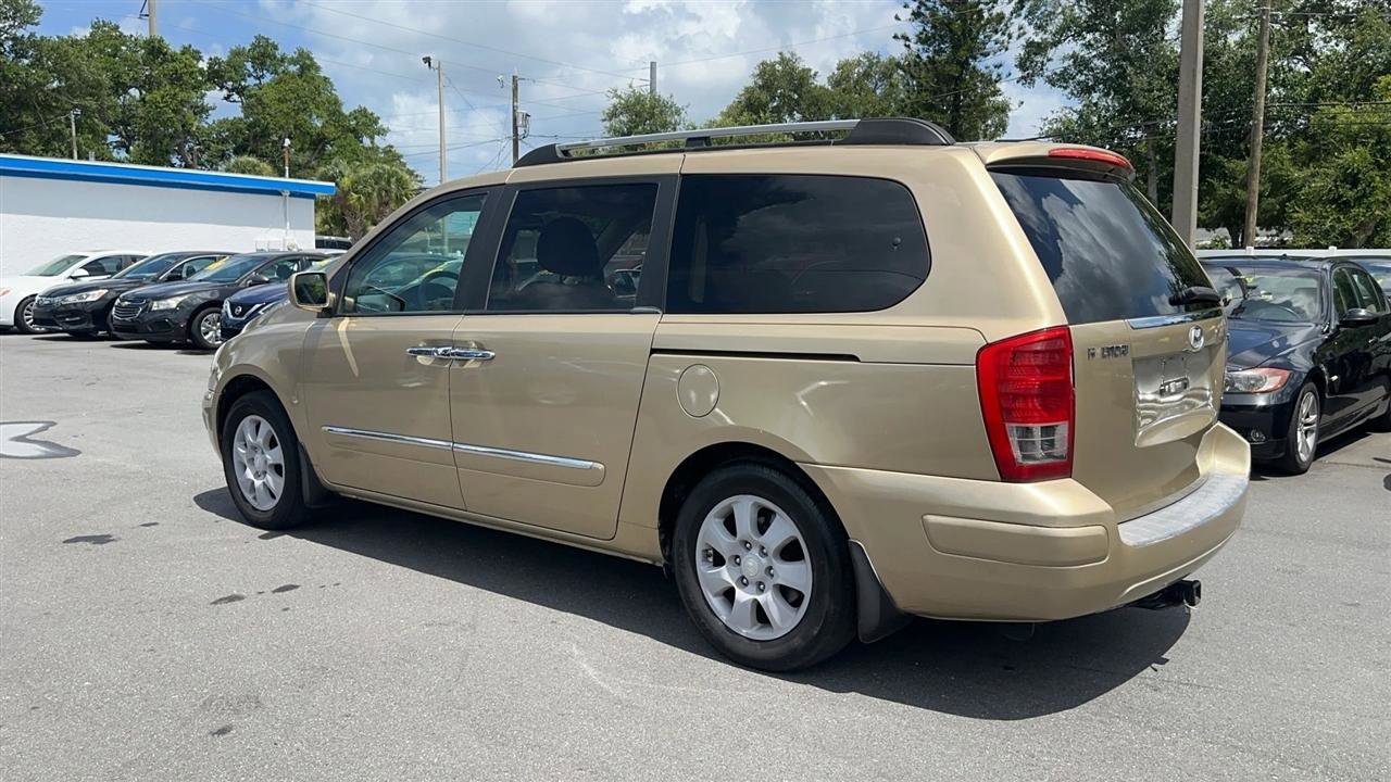 Used 2007 Hyundai Entourage GLS FWD image 8