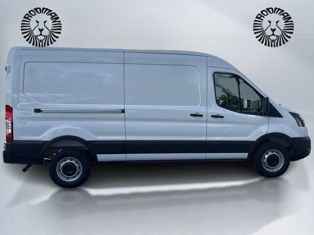 New 2026 Ford Transit 250 148 Medium Roof RWD image 4