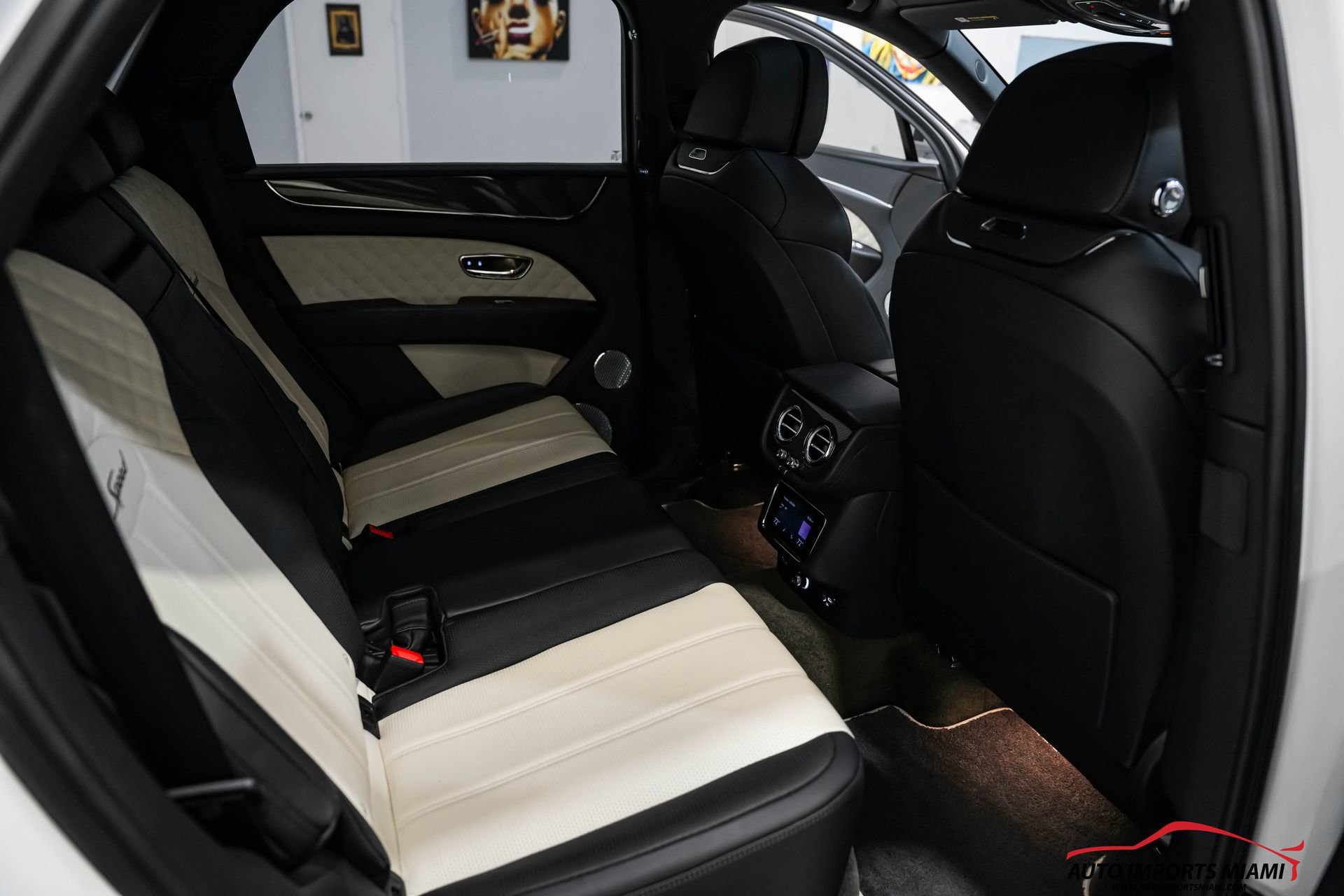 Used 2022 Bentley Bentayga Speed image 11