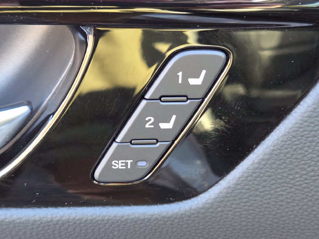 Used 2024 Honda CR-V EX-L image 11