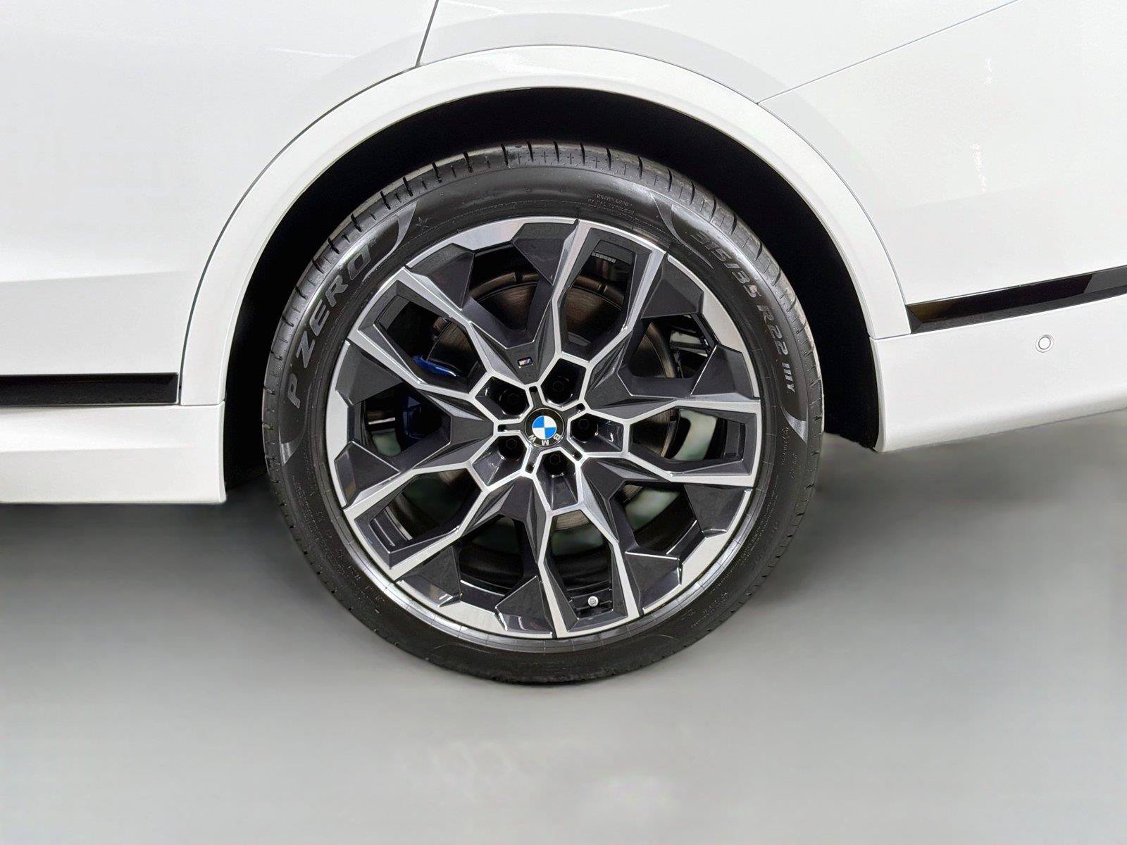 New 2027 BMW X7 xDrive40i w/ Executive Package AWD/4WD image 30