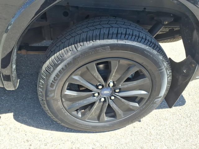 Used 2019 Ford F150 XLT w/ Equipment Group 302A Luxury AWD/4WD image 17