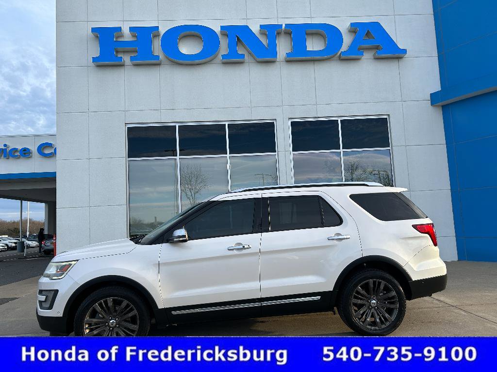 Used 2017 Ford Explorer Platinum image 1