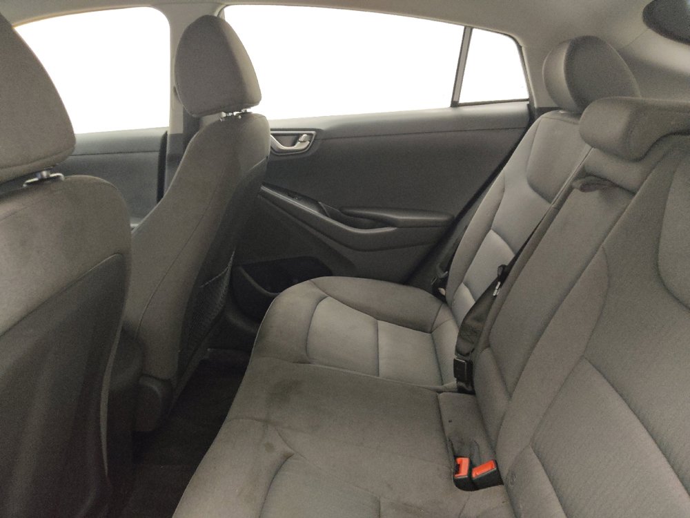 Used 2022 Hyundai Ioniq SE FWD image 18