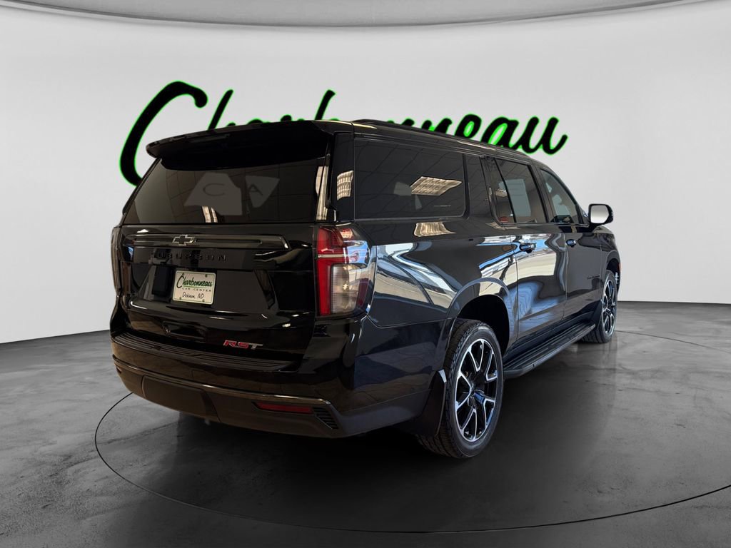 Used 2021 Chevrolet Suburban RST w/ Luxury Package AWD/4WD image 5