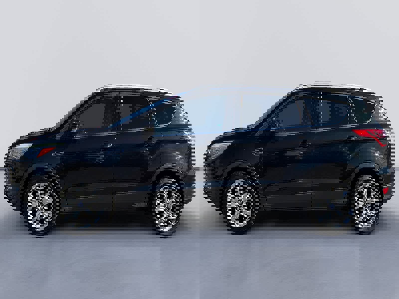 Used 2015 Ford Escape Titanium w/ Equipment Group 301A image 6