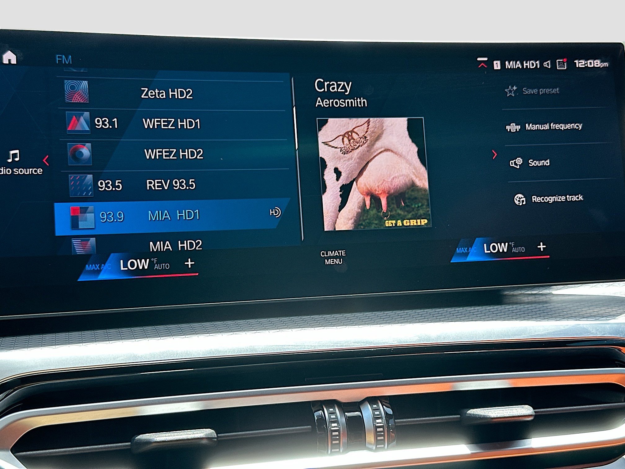 Used 2024 BMW M4 Coupe w/ Executive Package image 15