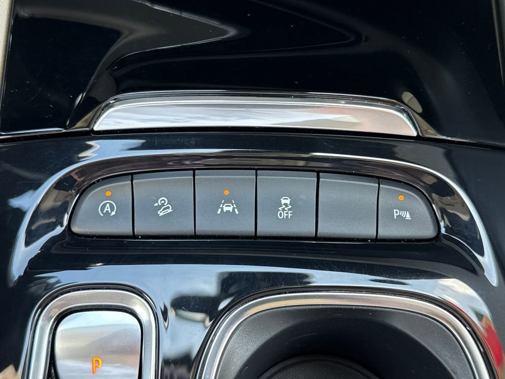 Certified 2023 Buick Envision Preferred AWD/4WD image 28