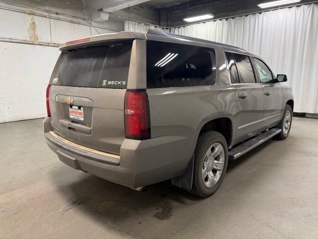Used 2019 Chevrolet Suburban LT w/ LT Signature Package AWD/4WD image 5
