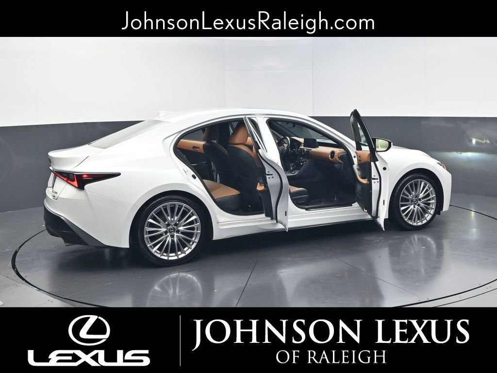 Used 2022 Lexus IS 300 AWD w/ Premium Package image 32