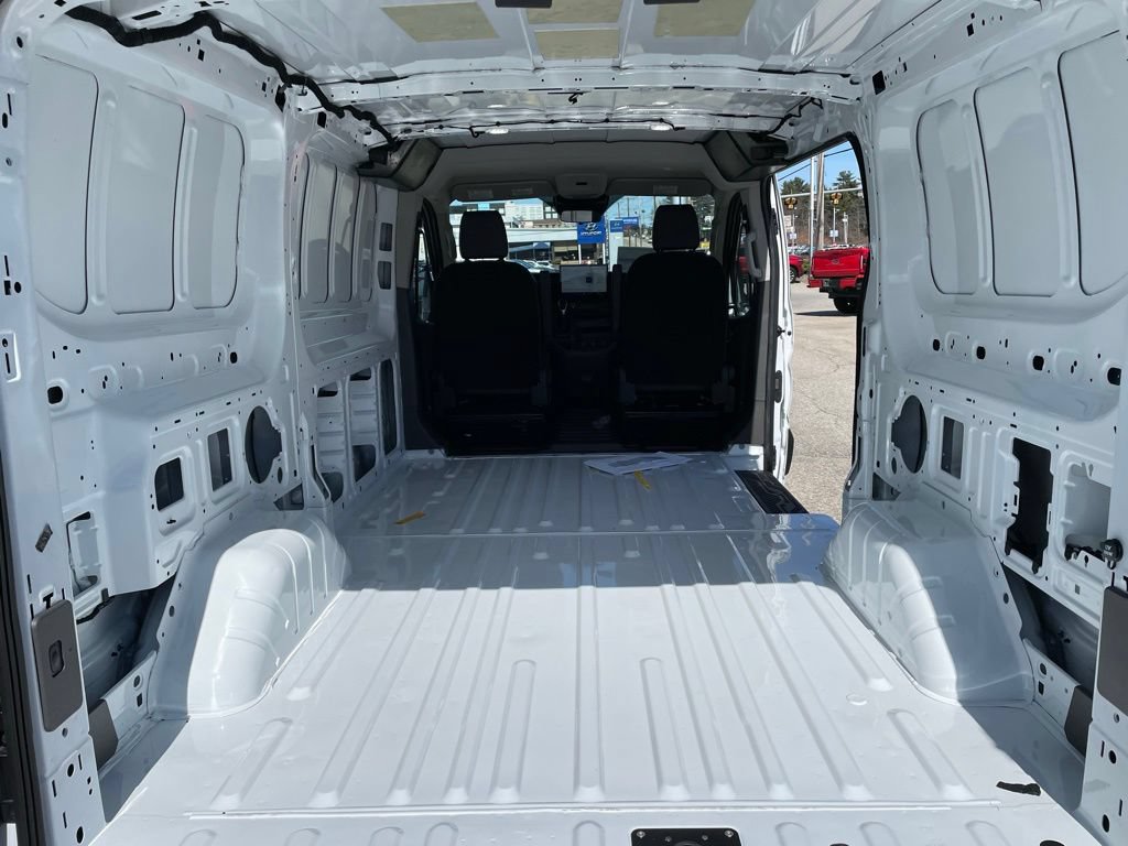 New 2026 Ford Transit 250 Low Roof RWD image 21