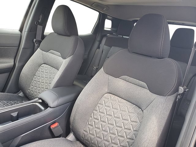 New 2026 Nissan Kicks SV w/ SV Premium Package AWD/4WD image 21