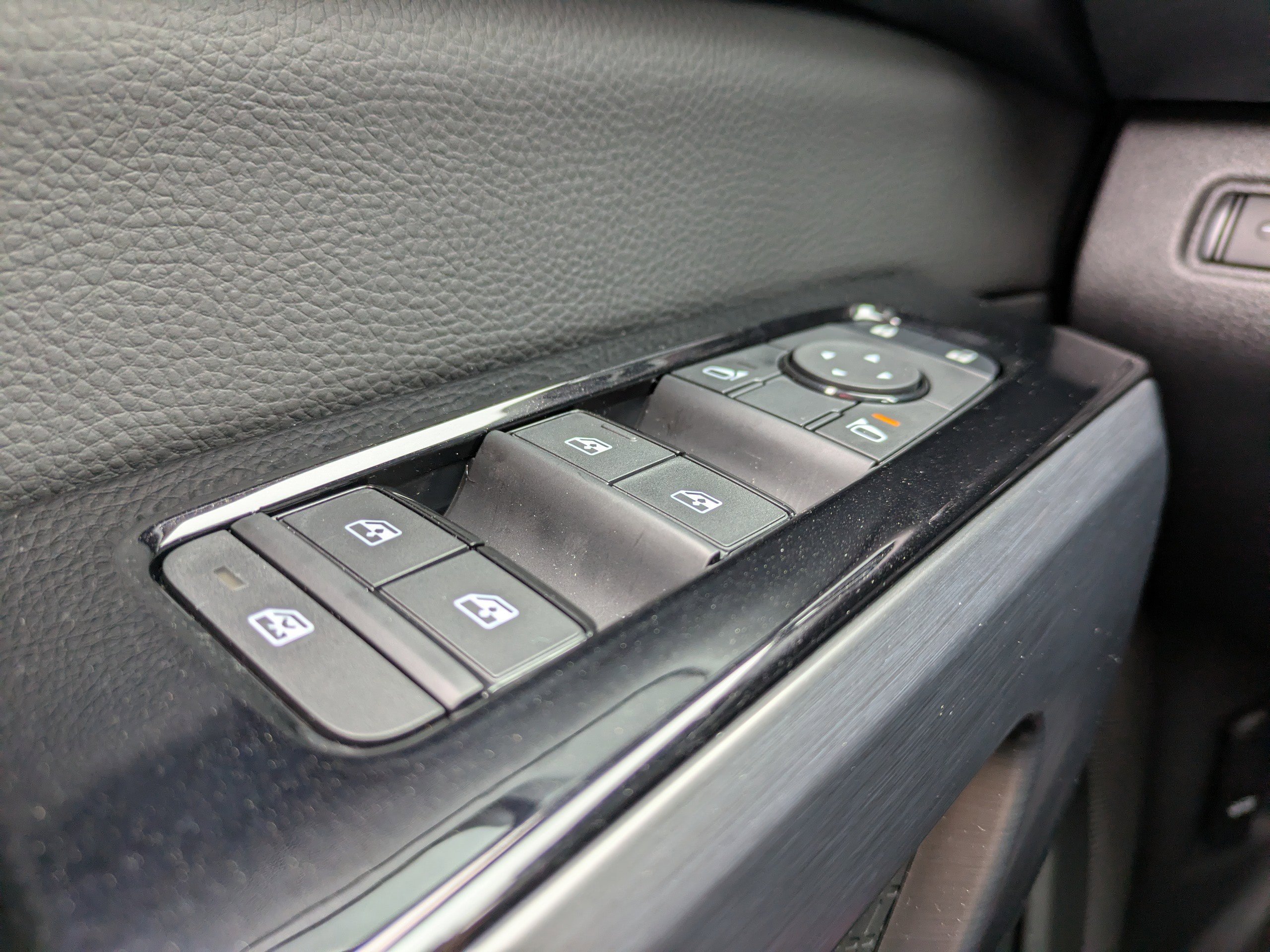 New 2026 Nissan Pathfinder SL FWD image 20
