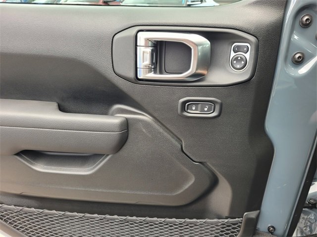 New 2025 Jeep Gladiator Sport image 19