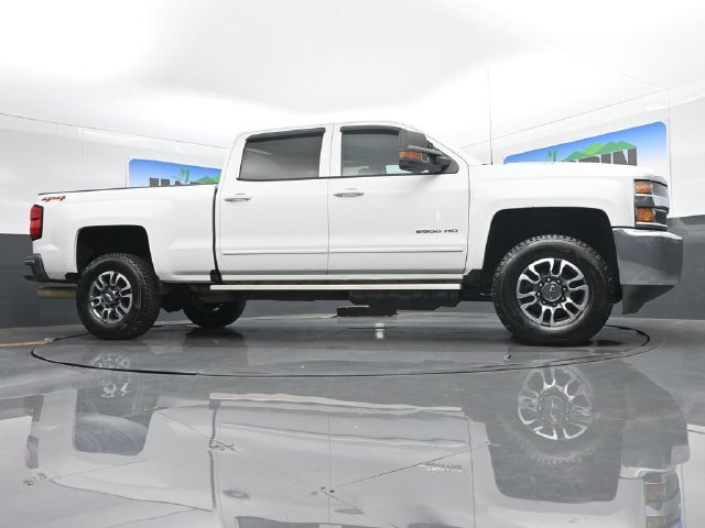Used 2019 Chevrolet Silverado 2500 LT AWD/4WD image 20