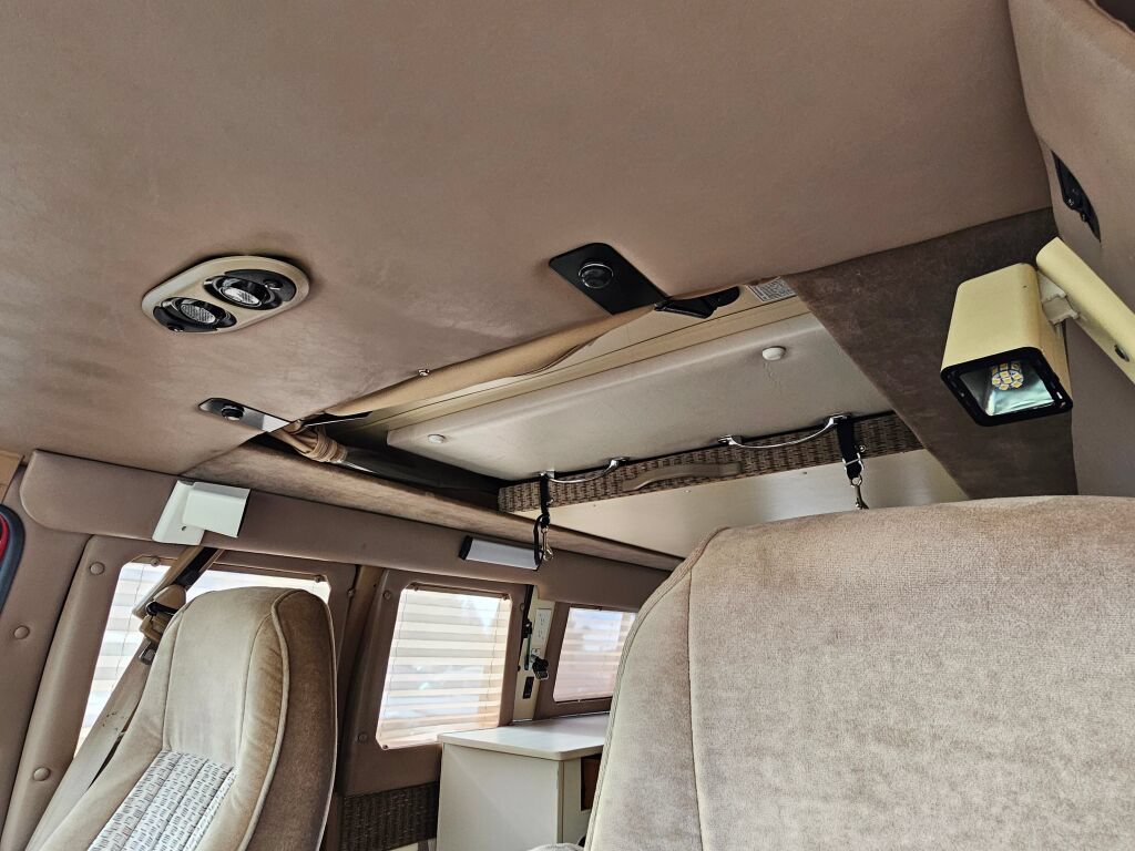 Used 2000 Dodge B2500 RWD image 24