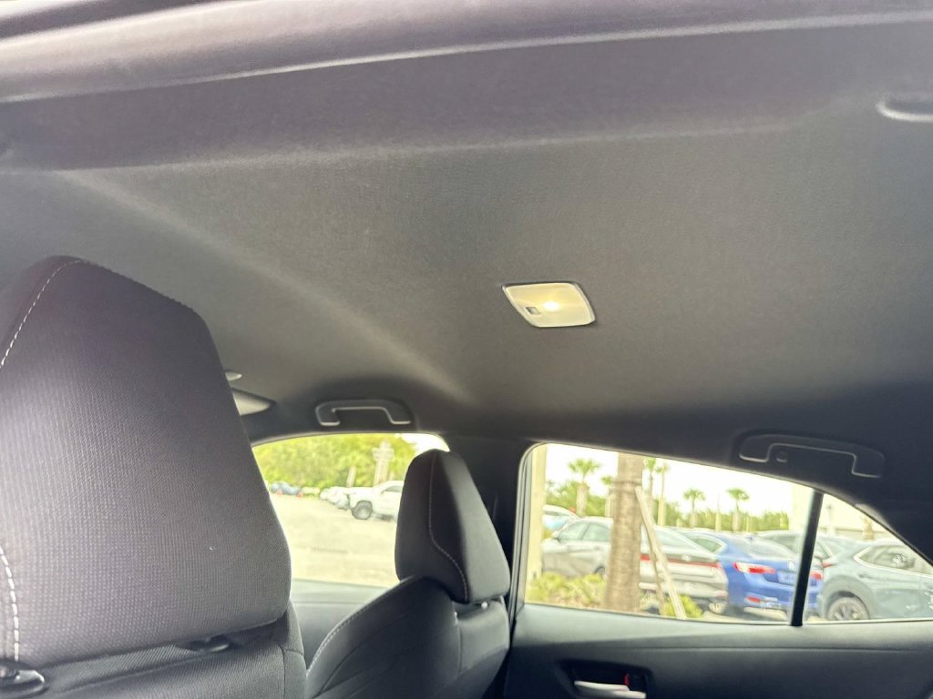 Used 2025 Toyota Corolla SE FWD image 16