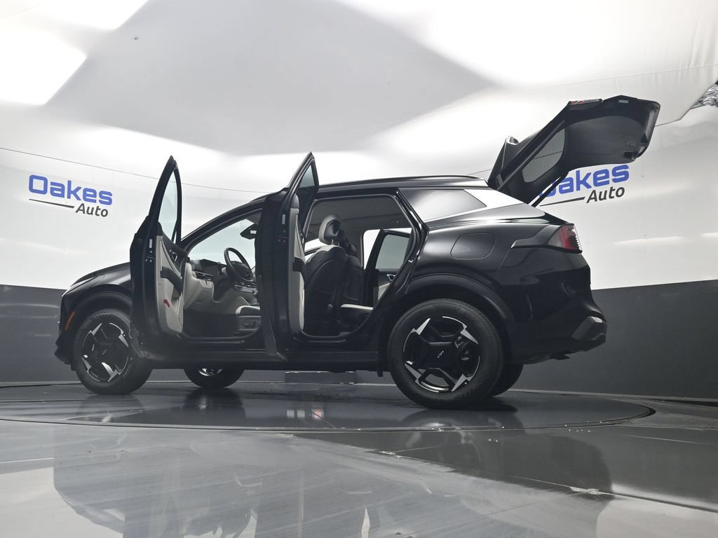 Certified 2026 Kia Sportage EX w/ EX Panorama Roof Package AWD/4WD image 63