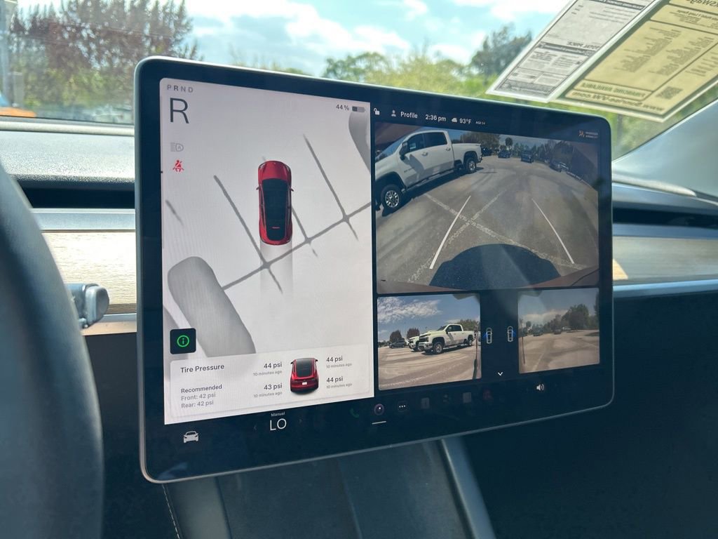 Used 2023 Tesla Model Y Long Range image 31