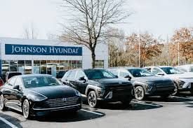 Certified 2025 Hyundai Kona SEL FWD image 3